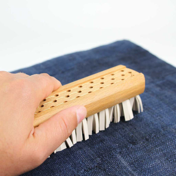 Lint Brush